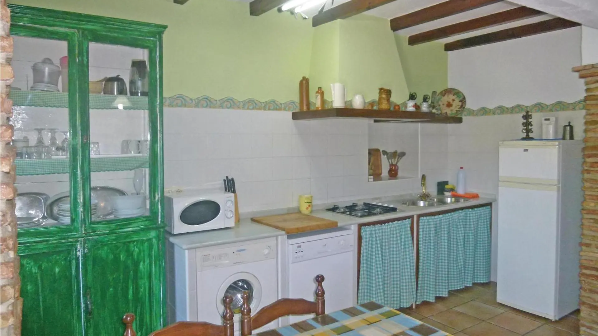 Beautiful Home In Pizarra With Kitchen Hiszpania